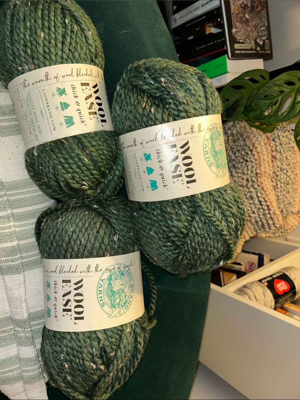 Pack of 3 - 97m Wool-Ease Chunky Tweed Yarn - Green - Lion Brand